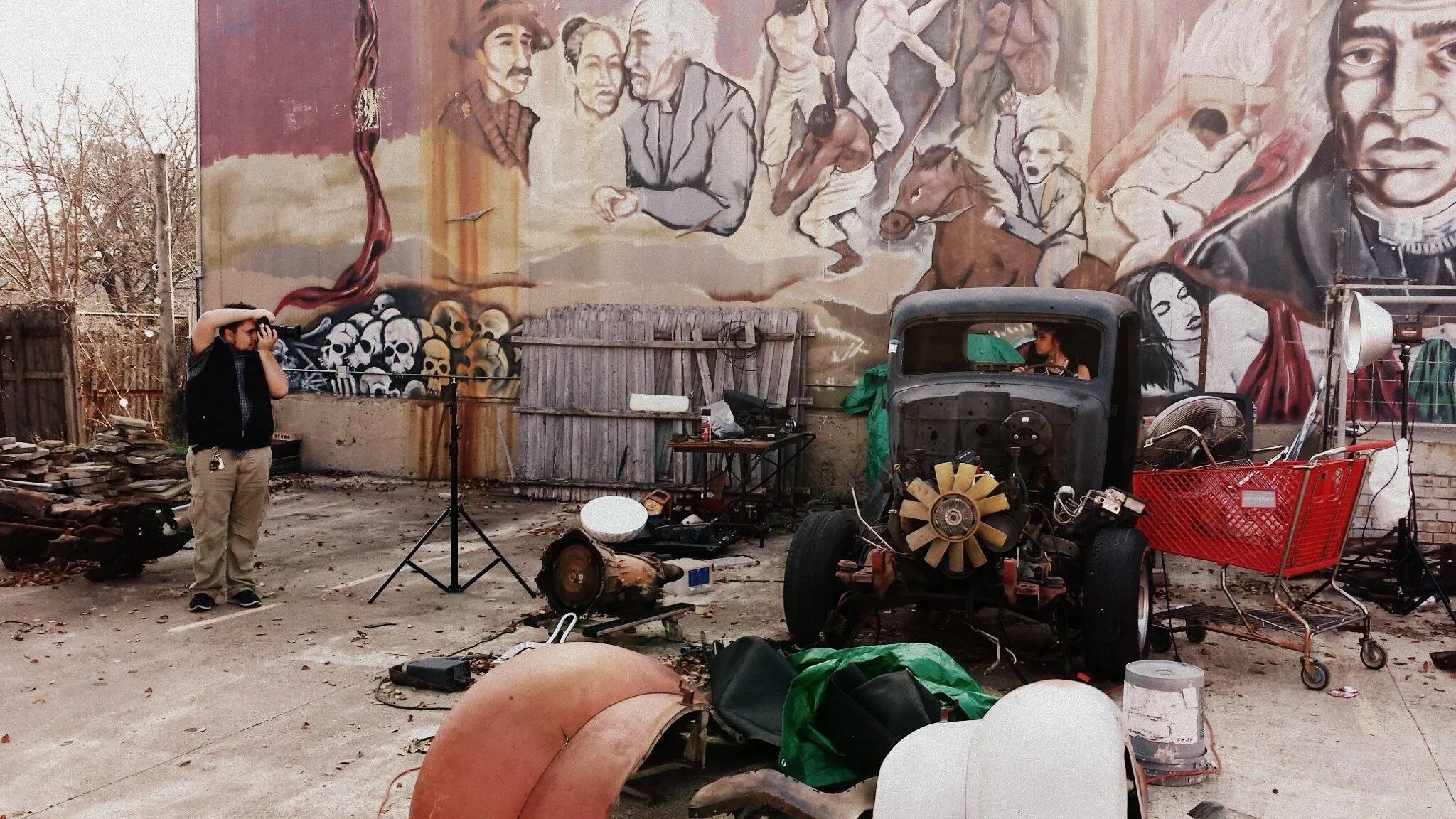 Behind the scenes, frame 7